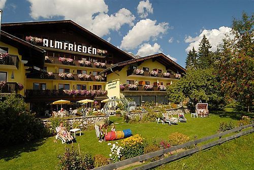רמסאו אם דכשטיין Almfrieden Hotel & Romantikchalet מראה חיצוני תמונה